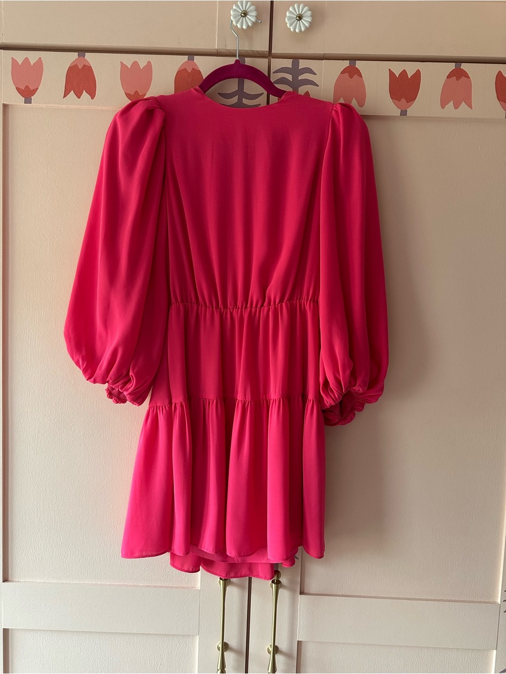 Alice + Olivia Hot Pink Puff-Sleeve Tiered Mini Dress
